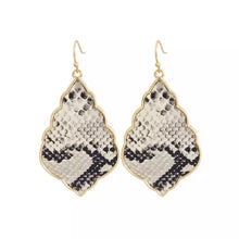 Load image into Gallery viewer, Snake Print Earrings
